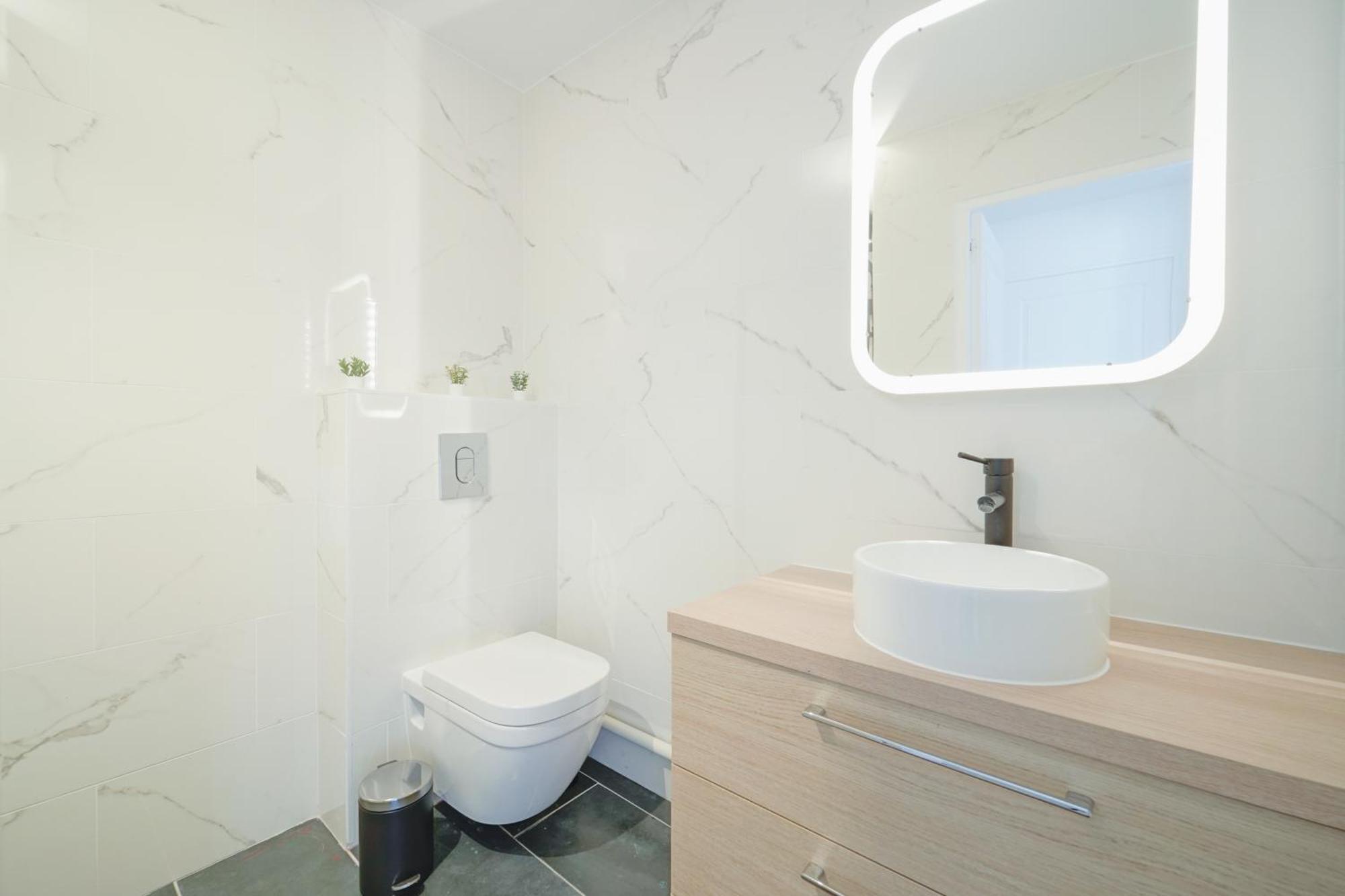 Ferienwohnung Complete 1Br With Balcony Only 5 Min. On Foot To Metro By Doorman Saint-Ouen  Exterior foto