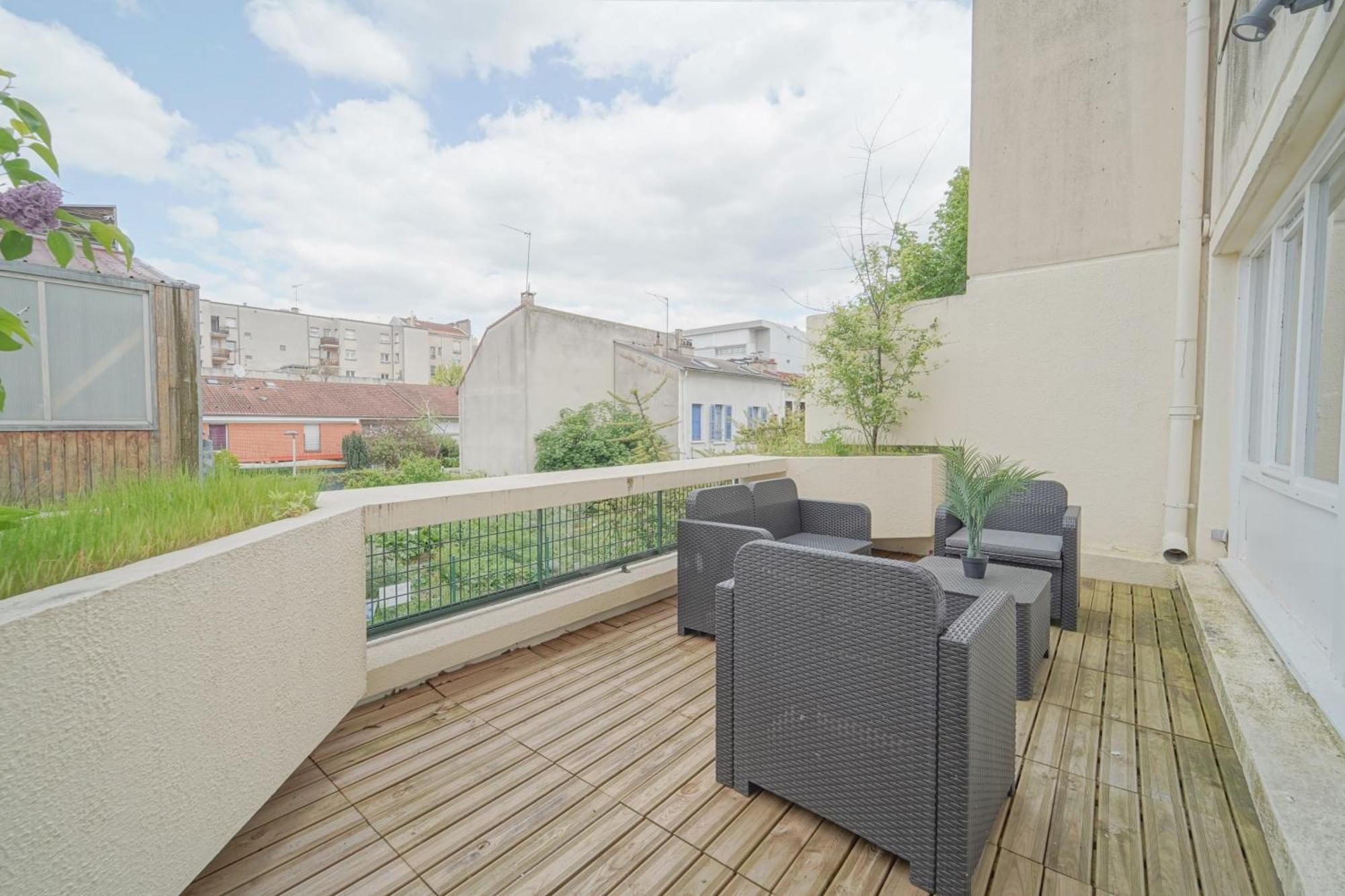 Ferienwohnung Complete 1Br With Balcony Only 5 Min. On Foot To Metro By Doorman Saint-Ouen  Exterior foto